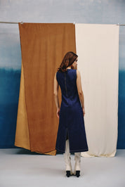 Silent Statement Midi Dress - quietBold